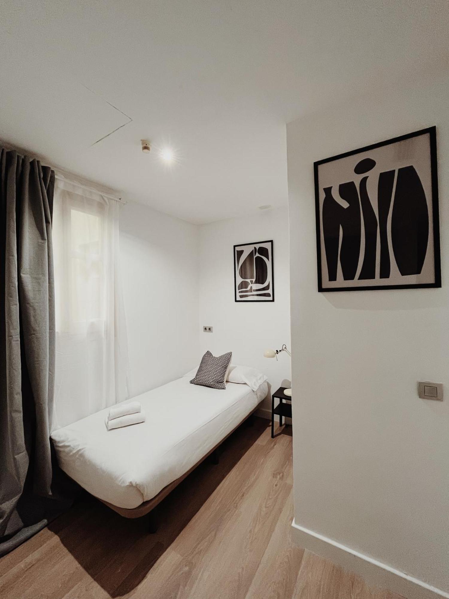 Apartamentos Express By Gaiarooms Barselona Dış mekan fotoğraf