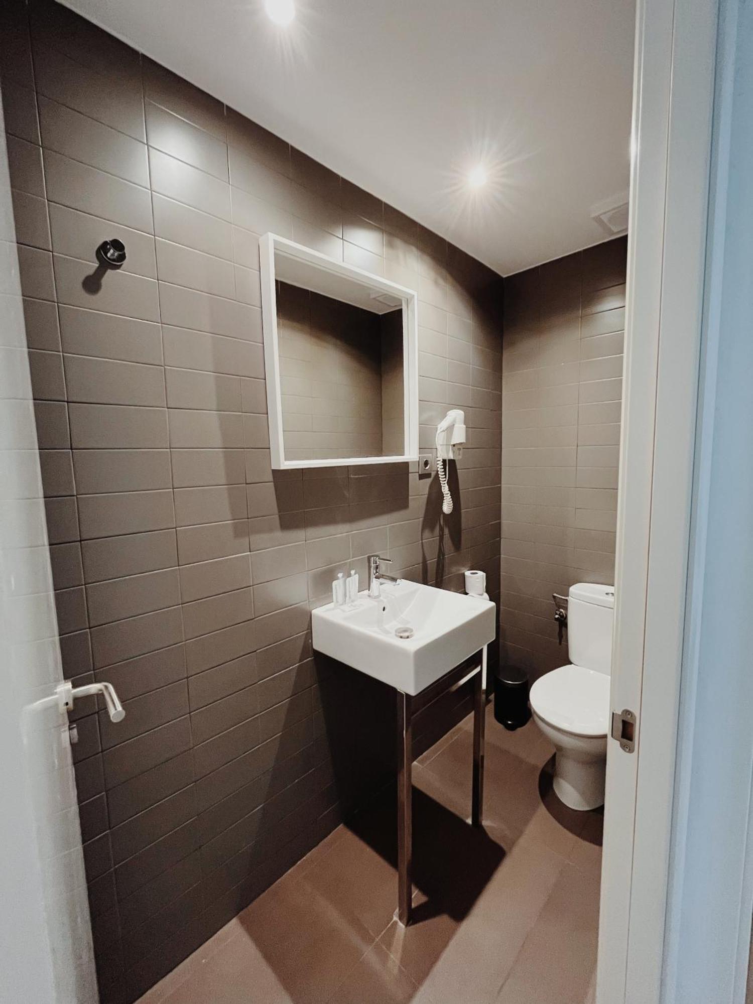 Apartamentos Express By Gaiarooms Barselona Dış mekan fotoğraf