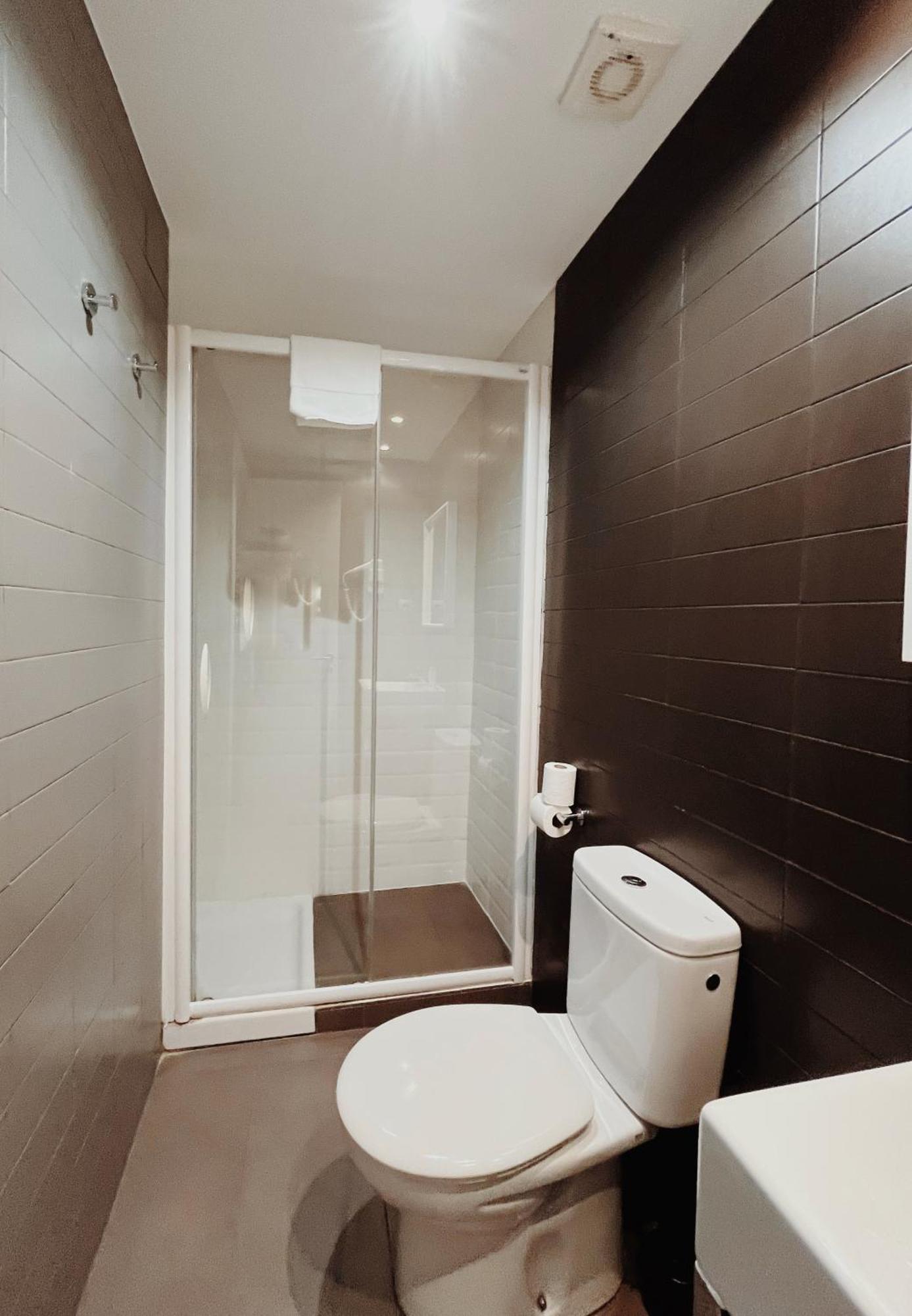 Apartamentos Express By Gaiarooms Barselona Dış mekan fotoğraf